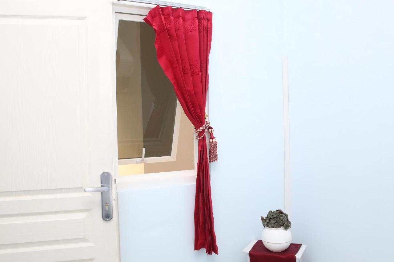 Reddoorz Syariah Near Suncity Mall Madiun Exterior photo