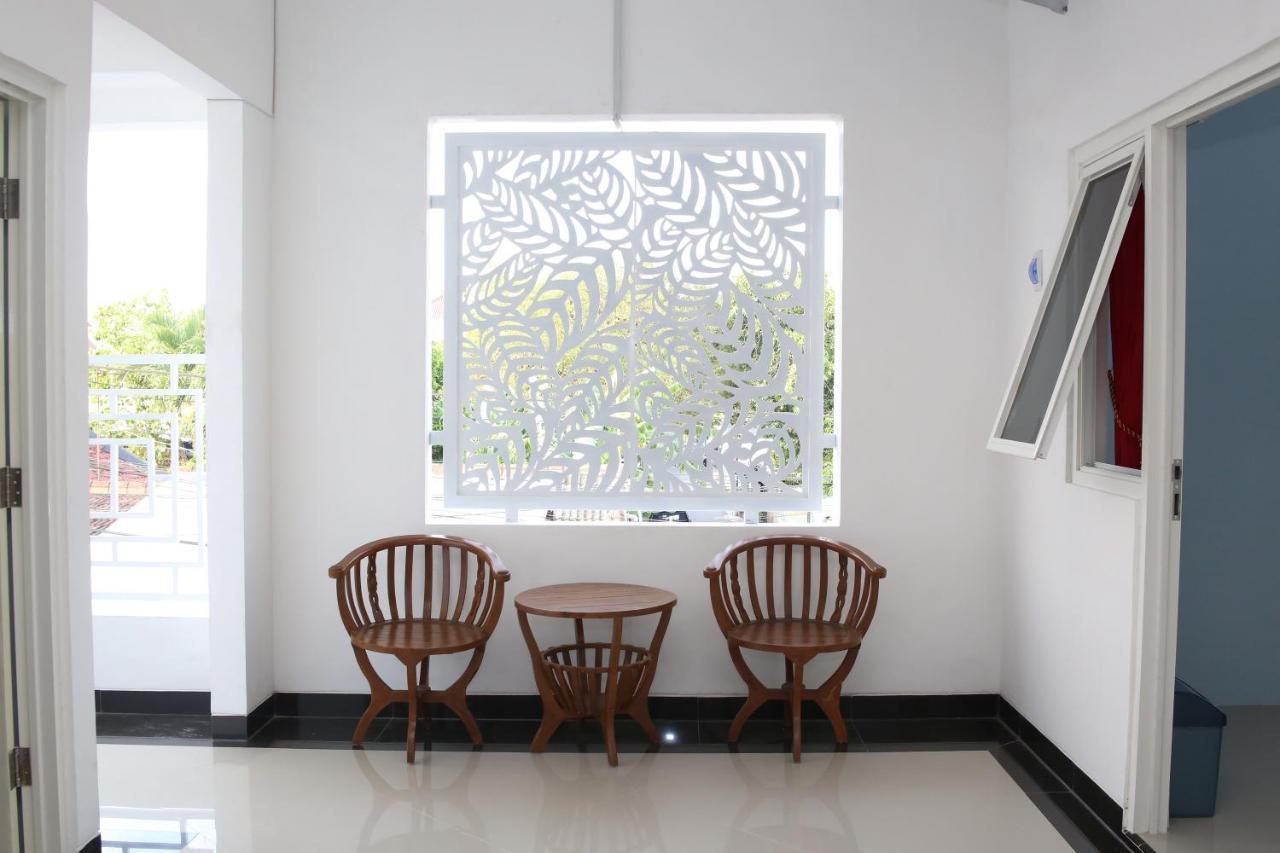Reddoorz Syariah Near Suncity Mall Madiun Exterior photo
