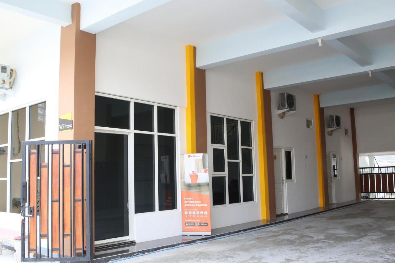 Reddoorz Syariah Near Suncity Mall Madiun Exterior photo